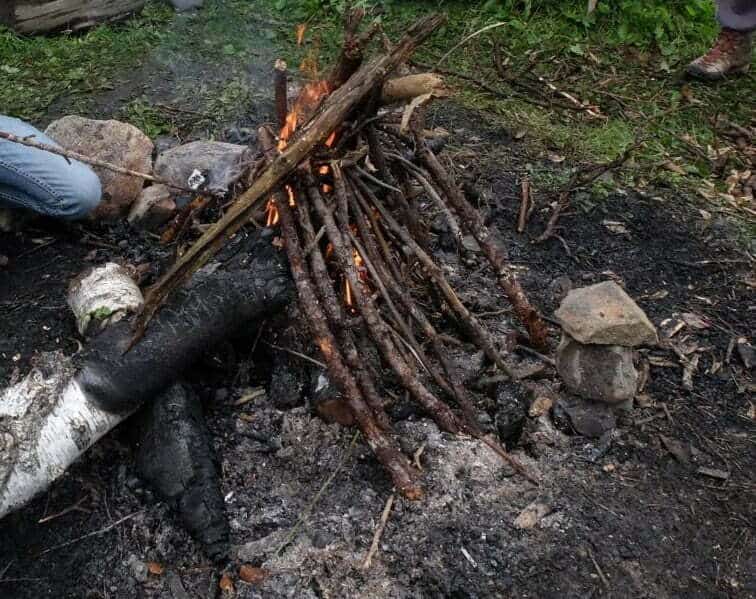 bushcraft survival tips - A-frame fire