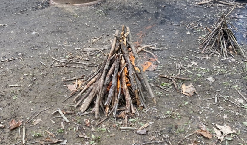 basic survival training course - teepee fire lay